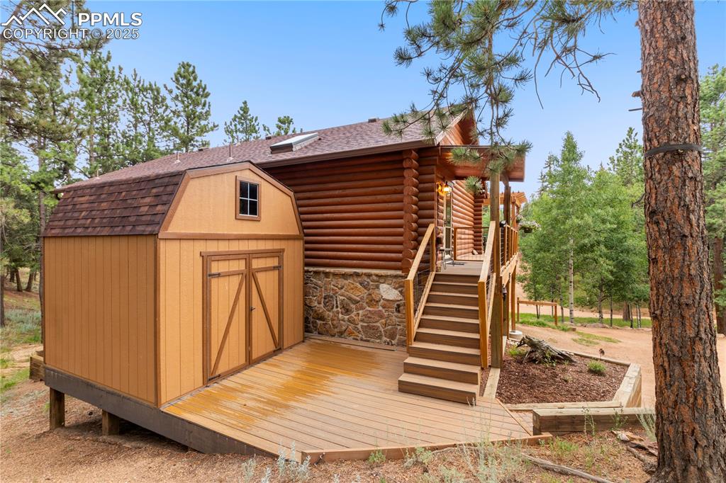 Image 4 of 46: Shed houses back up generator