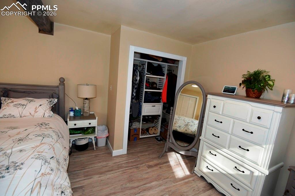 Image 12 of 41: Master