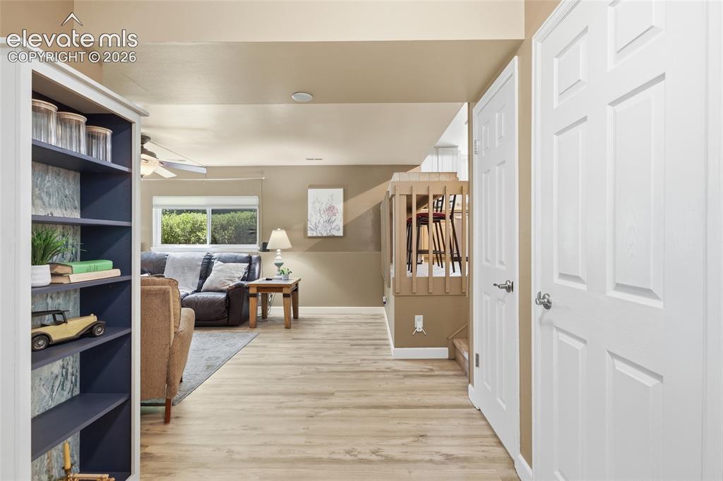 Image 6 of 50: Entrance Foyer