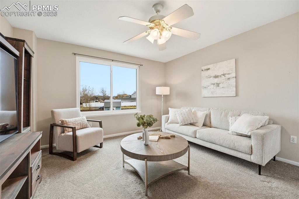 Image 17 of 42: Living Room