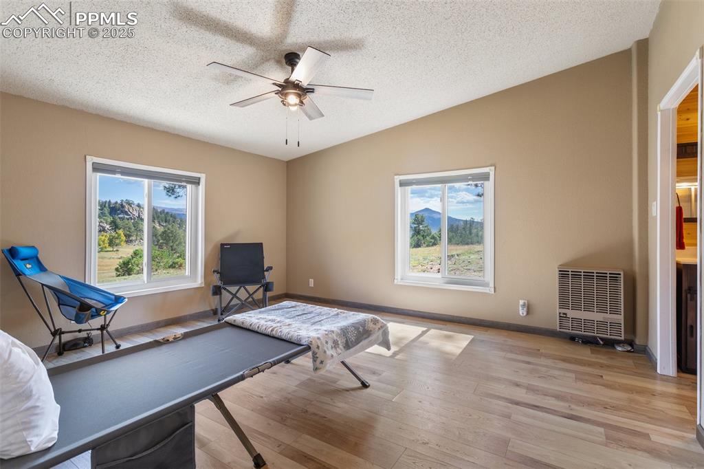 Image 10 of 26: Family Room