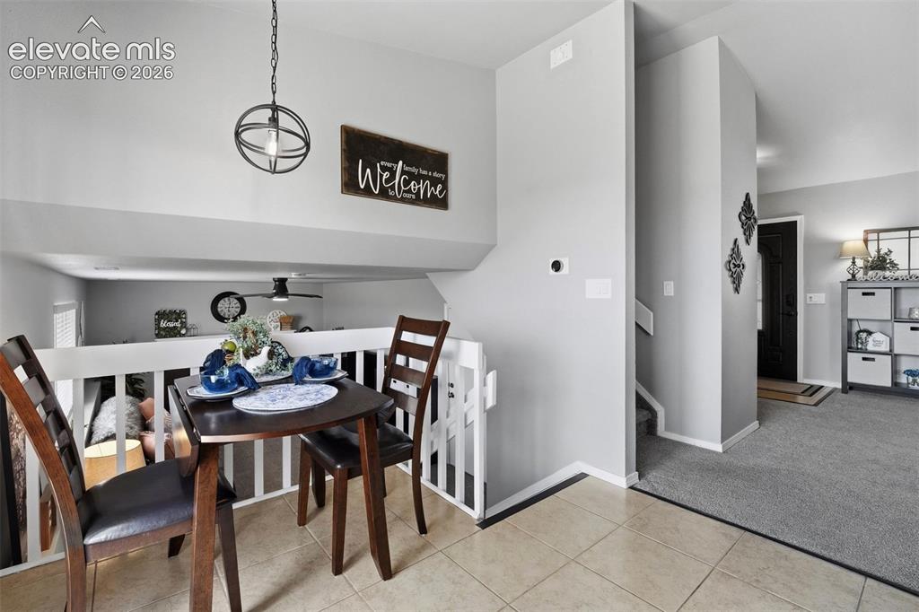 Image 10 of 30: Dining Area