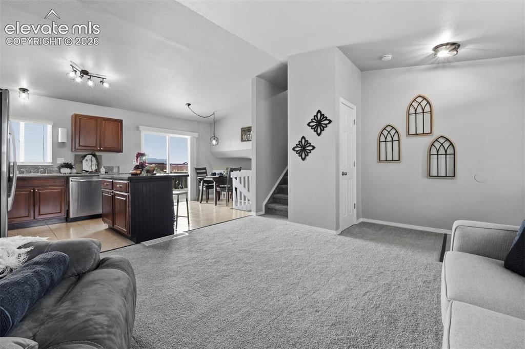 Image 5 of 30: Living Room
