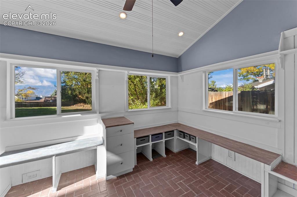 Image 14 of 47: Mud Room