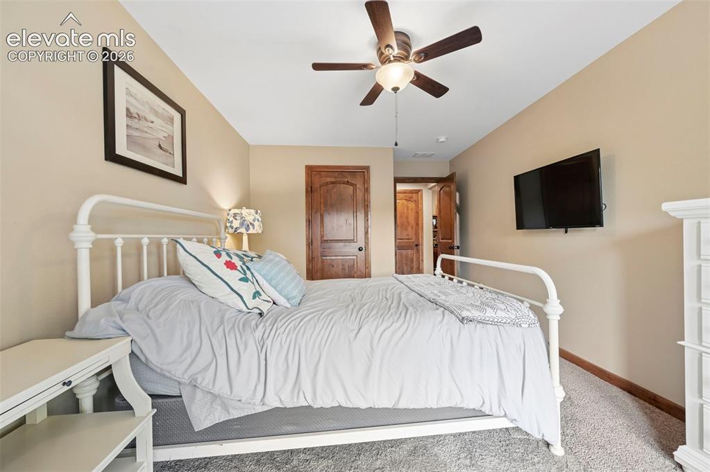 Image 32 of 48: Basement Bedroom