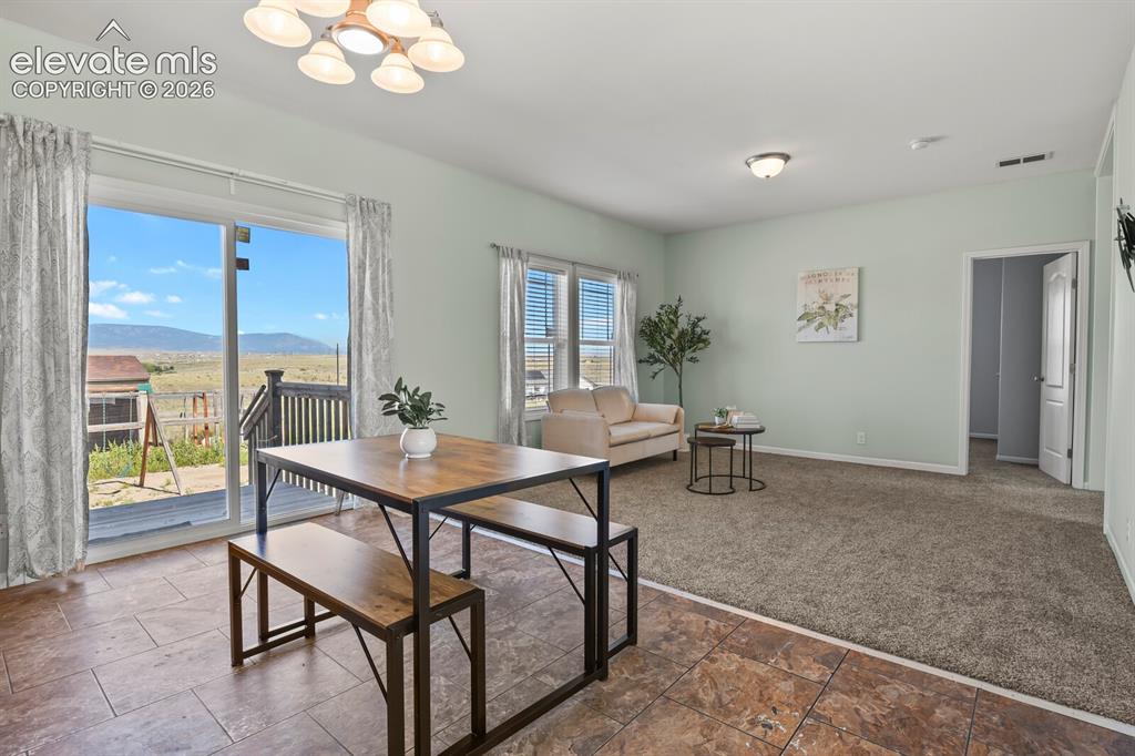 Image 13 of 44: Dining Area