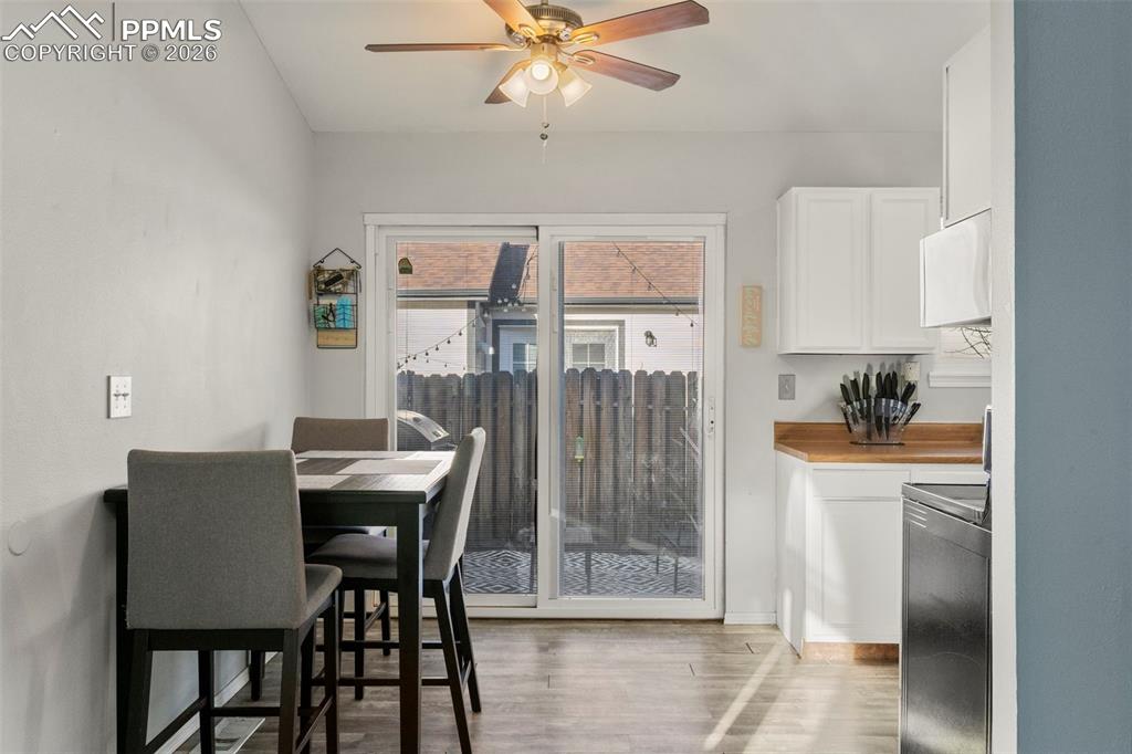 Image 8 of 29: Dining area