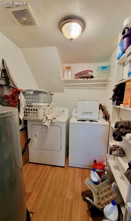 Image 8 of 13: Laundry