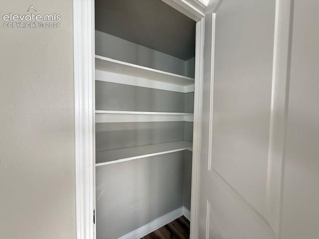 Image 10 of 30: Closet