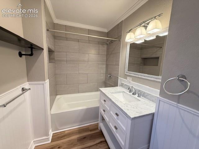 Image 14 of 30: Bathroom