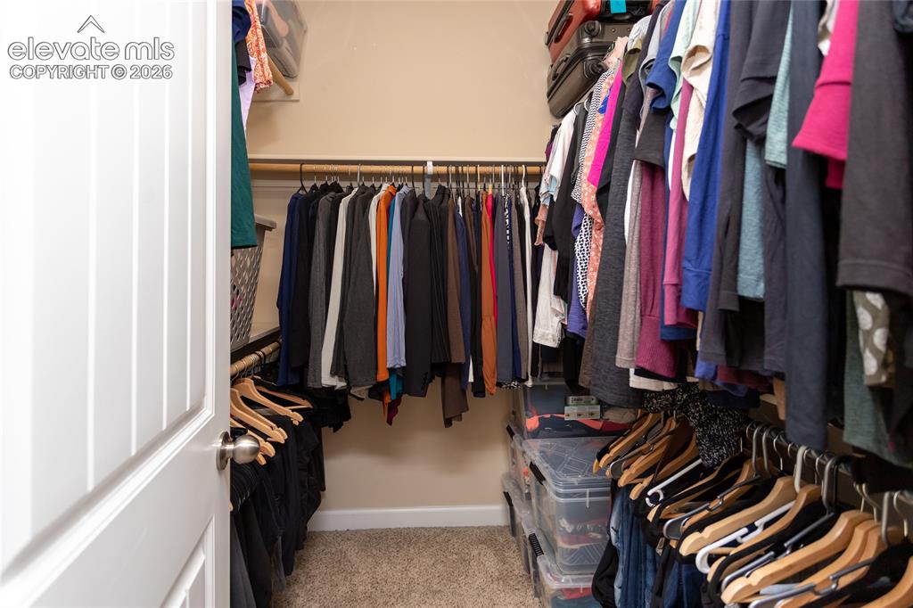 Image 19 of 46: Walk-In Closets