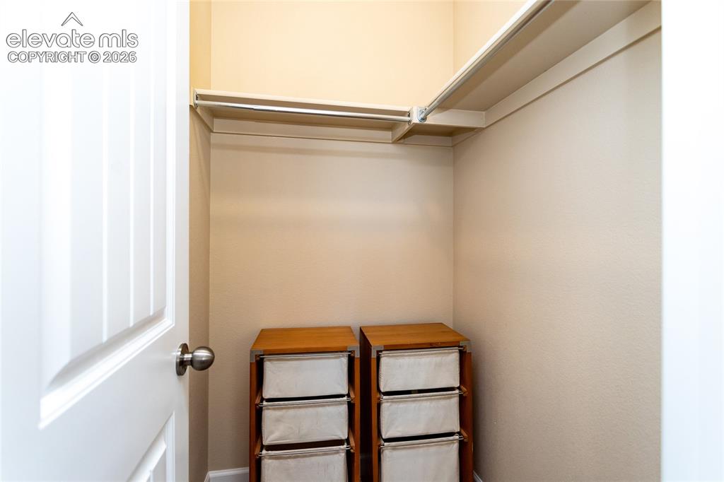 Image 32 of 46: Walk-In Closets