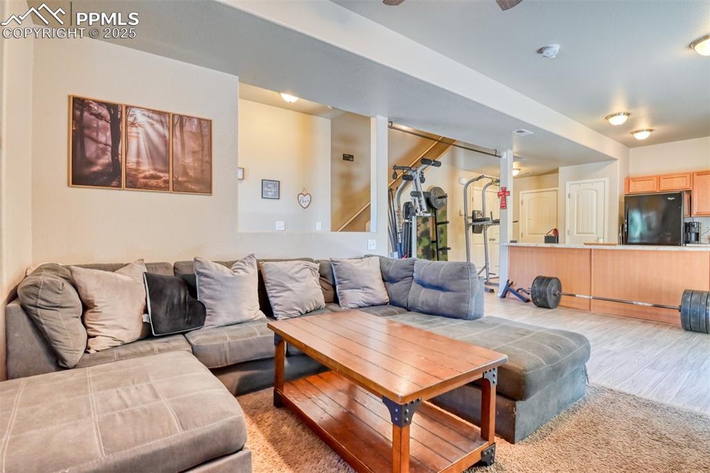 Image 4 of 28: Open concept on main level - great for entertaining!