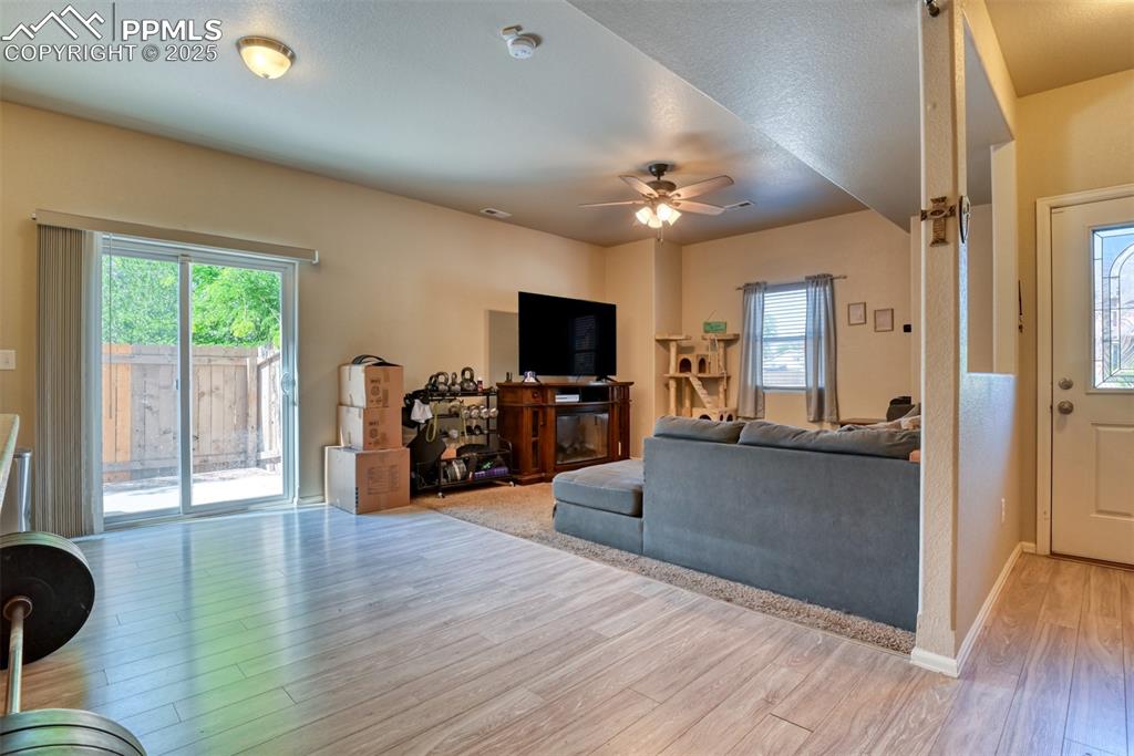 Image 6 of 28: Living Room