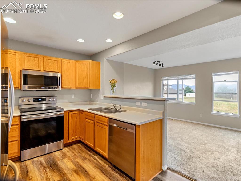 Image 2 of 30: Kitchen