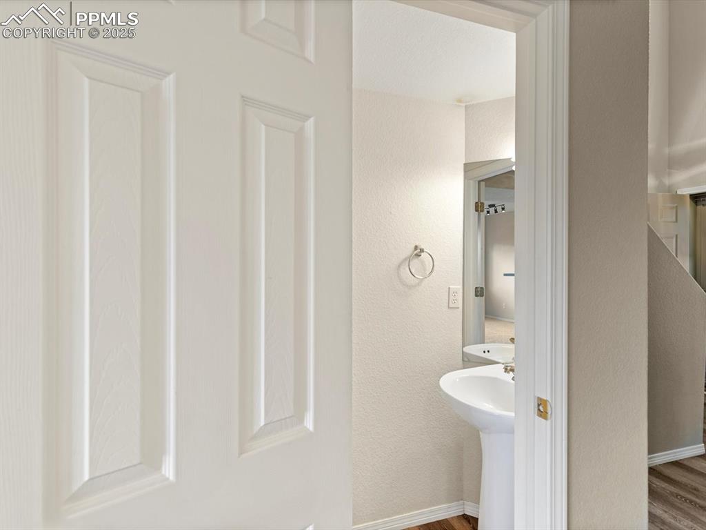 Image 8 of 30: mainfloor