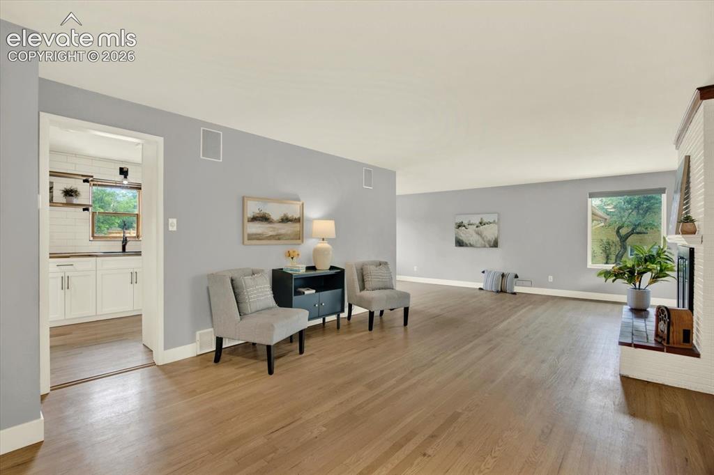 Image 5 of 45: Living Room