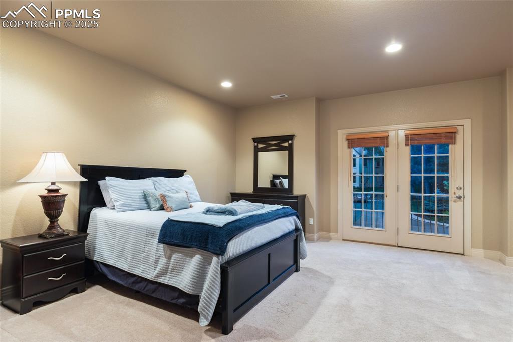 Image 41 of 47: Bedroom