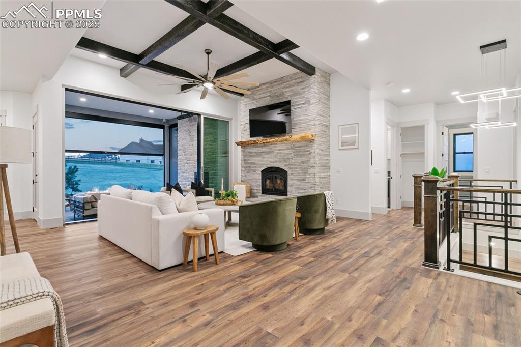 Image 11 of 50: Living Room