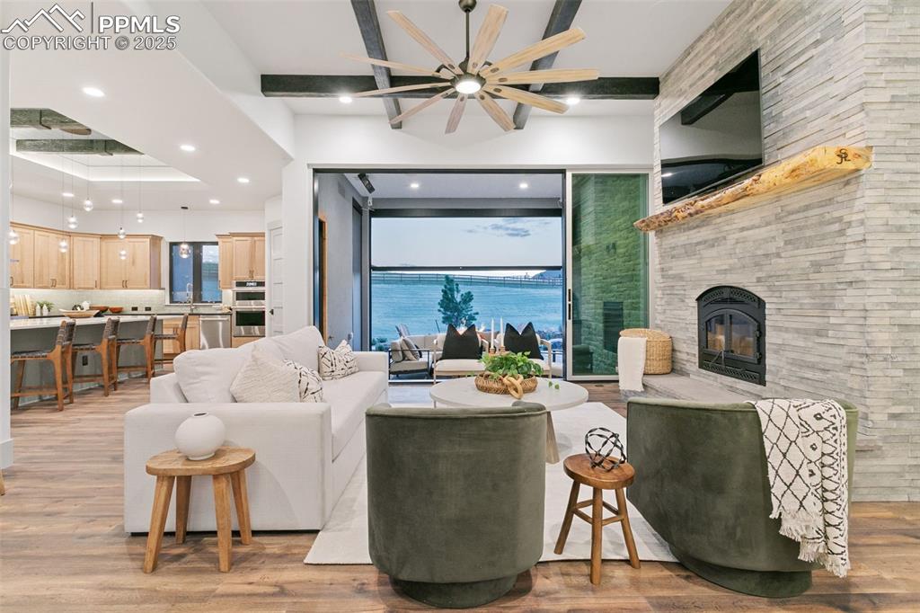 Image 15 of 50: Living Room