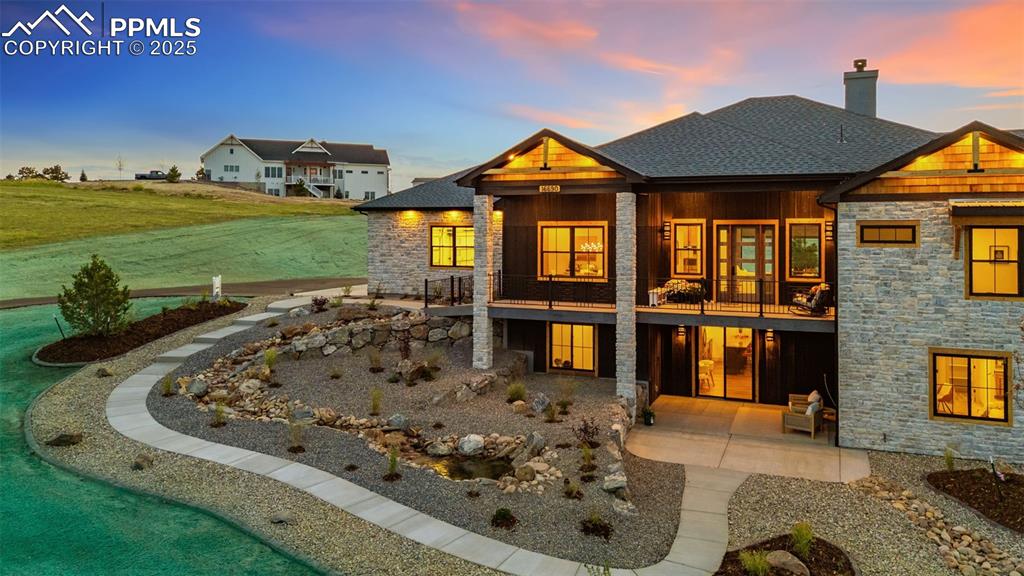 Image 44 of 50: Back of Structure