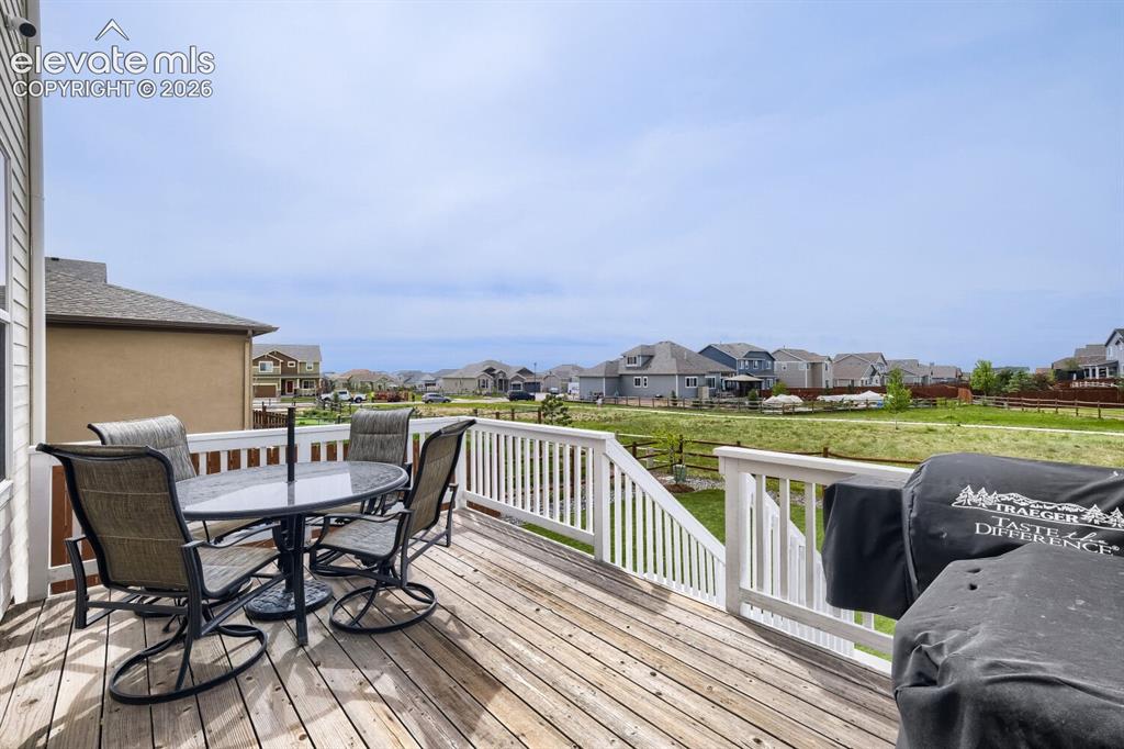 Image 42 of 48: Deck