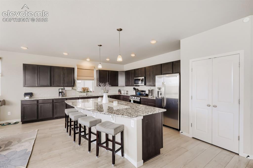 Image 5 of 48: Kitchen