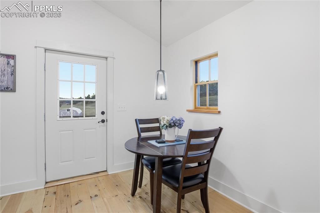 Image 17 of 45: Knook