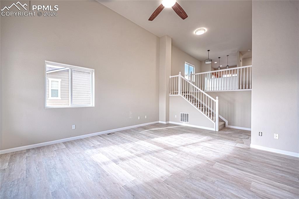 Image 6 of 36: Living Room