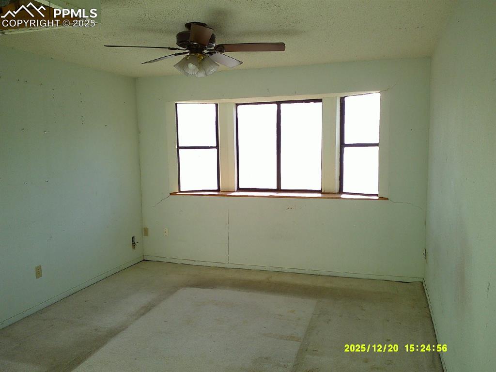 Image 12 of 16: Bonus Room