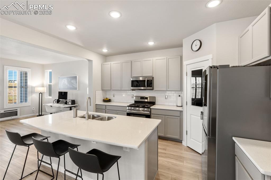 Image 10 of 41: Kitchen