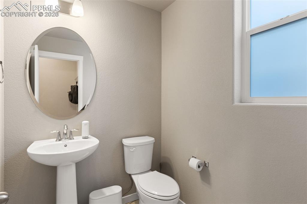 Image 12 of 41: Bathroom