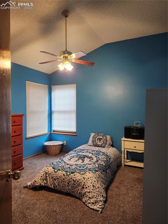 Image 12 of 19: Bedroom