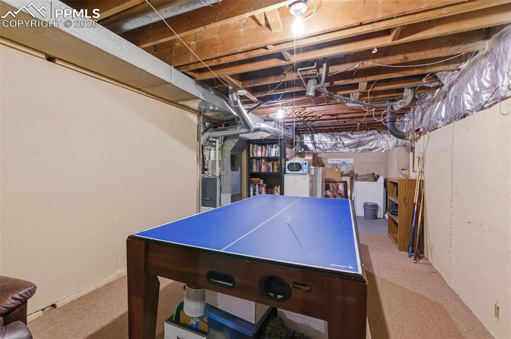 Image 15 of 29: Bedroom