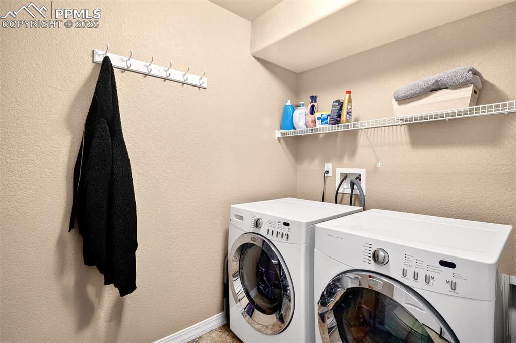 Image 27 of 35: Laundry