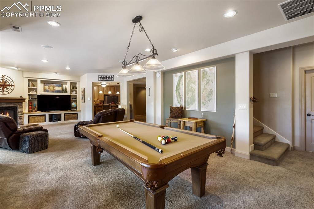 Image 32 of 45: Game or Billiard Room/Family Room