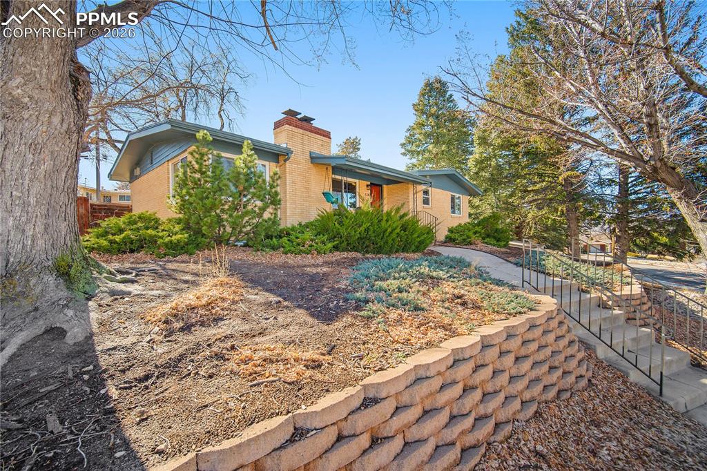 Image 2 of 39: Front of Structure