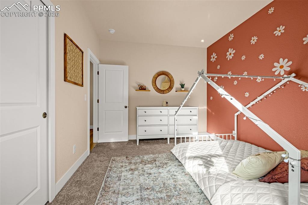 Image 29 of 43: Bedroom