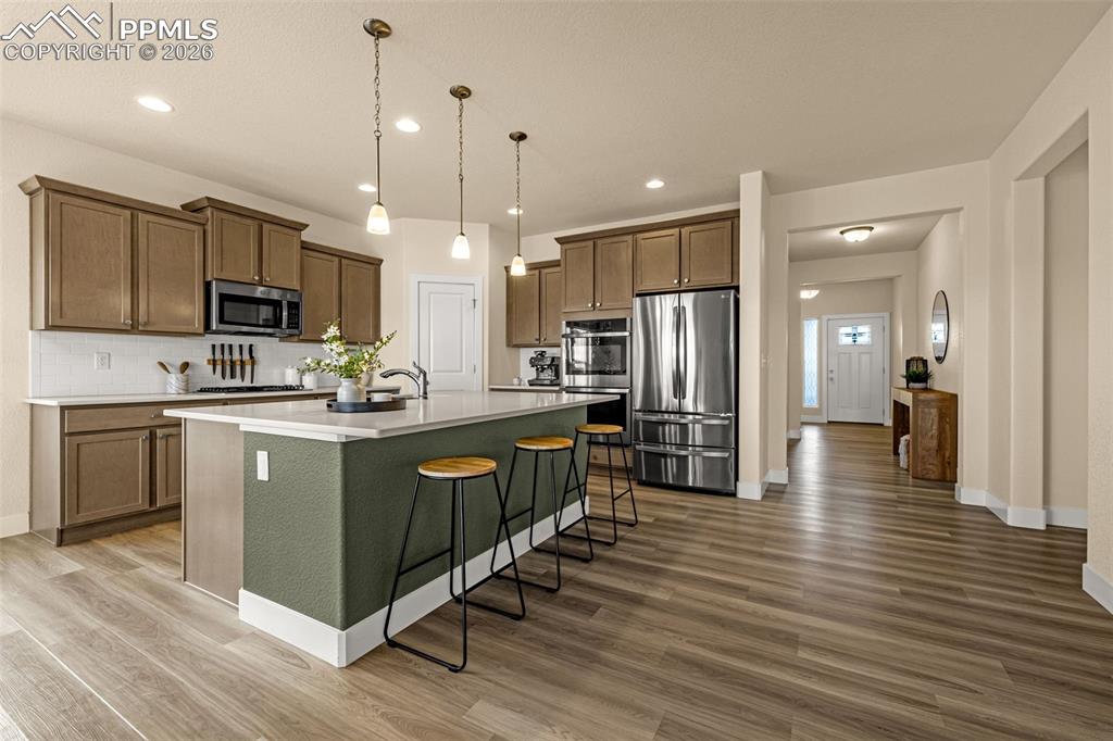 Image 6 of 43: Kitchen