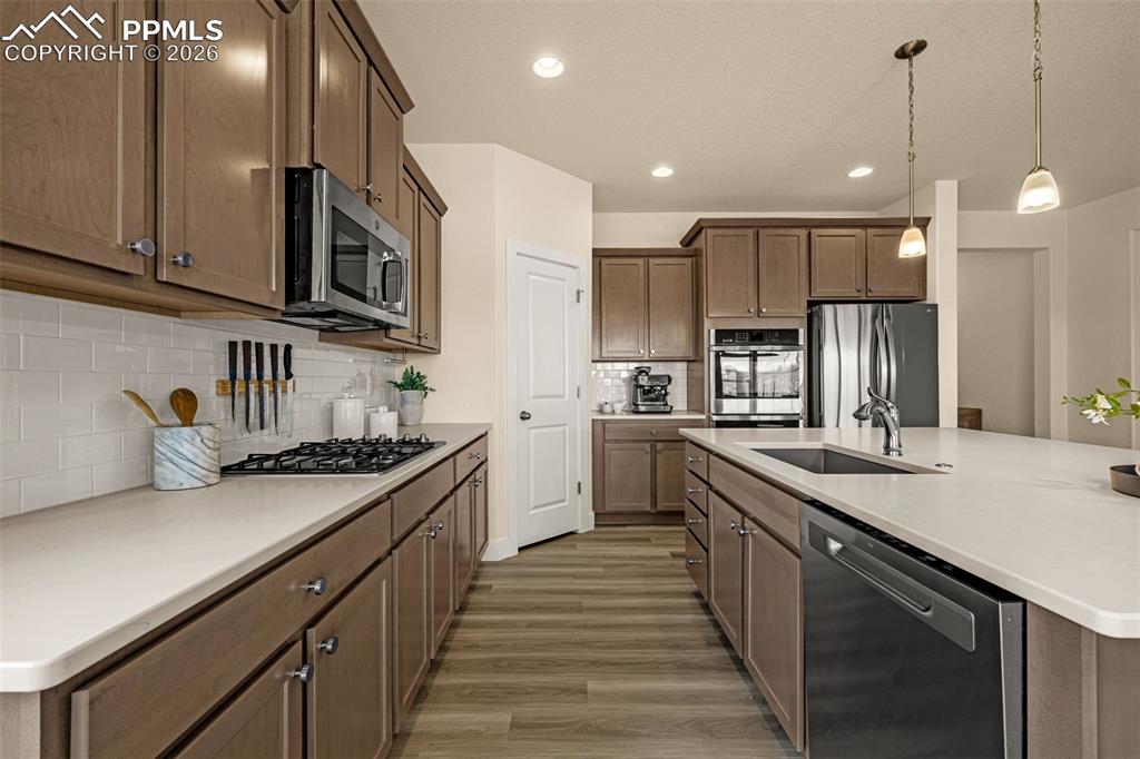 Image 8 of 43: Kitchen