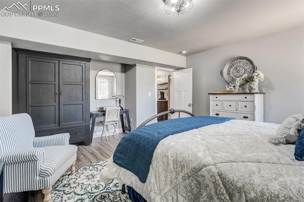 Image 44 of 48: Bedroom