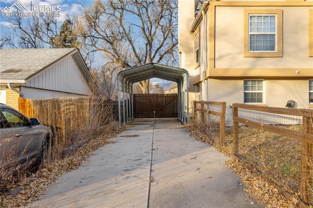 Image 32 of 36: Side of Structure