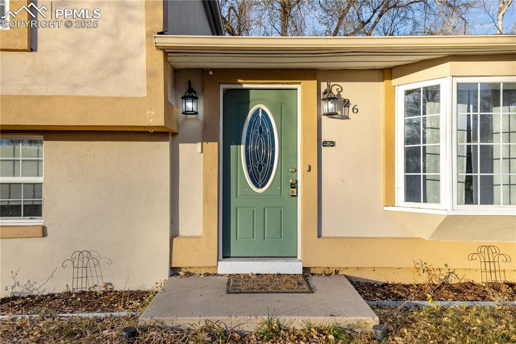 Image 5 of 36: Entry