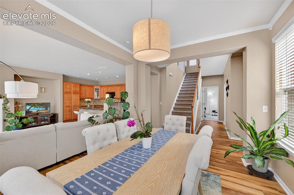 Image 7 of 49: Dining Area