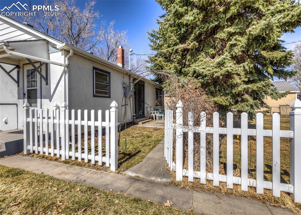 Image 26 of 29: Side of Structure