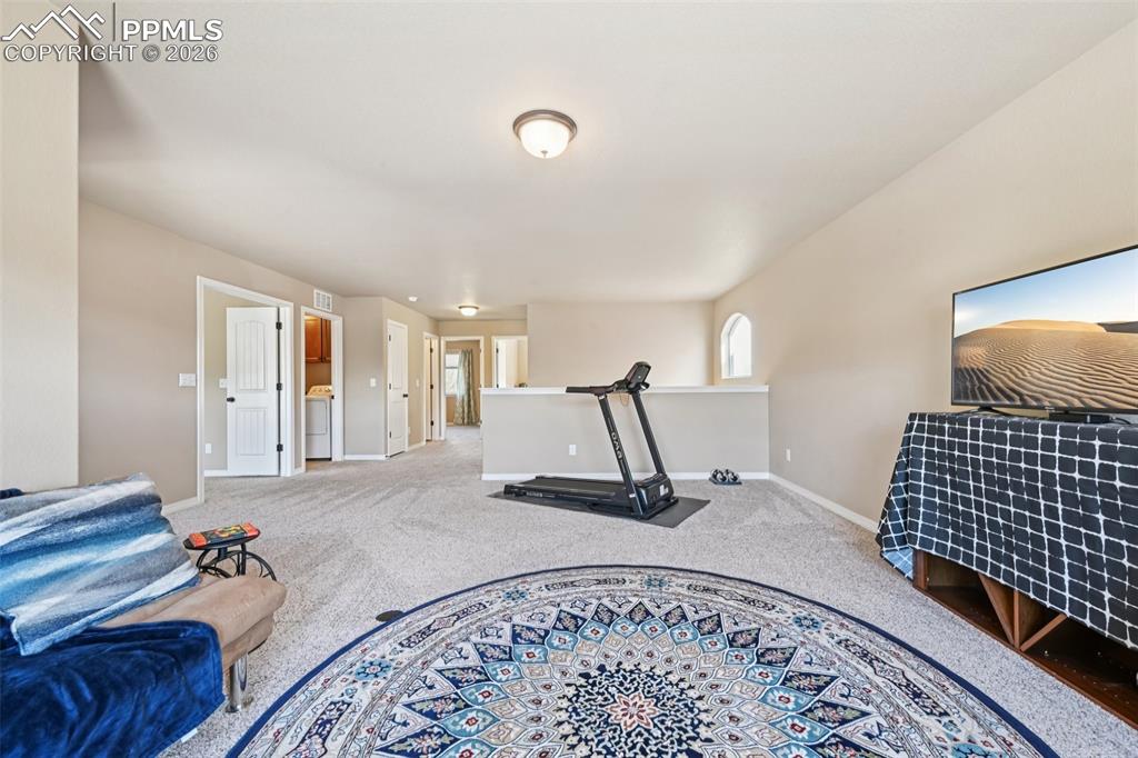 Image 23 of 41: Loft