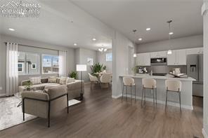 Image 3 of 18: Living Room
