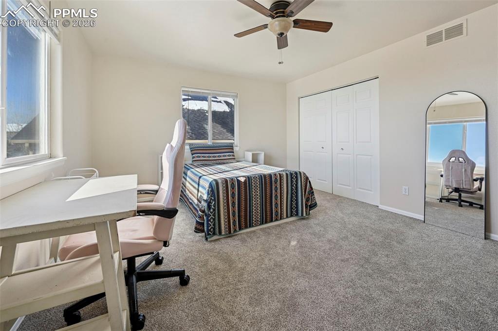 Image 24 of 47: Bedroom