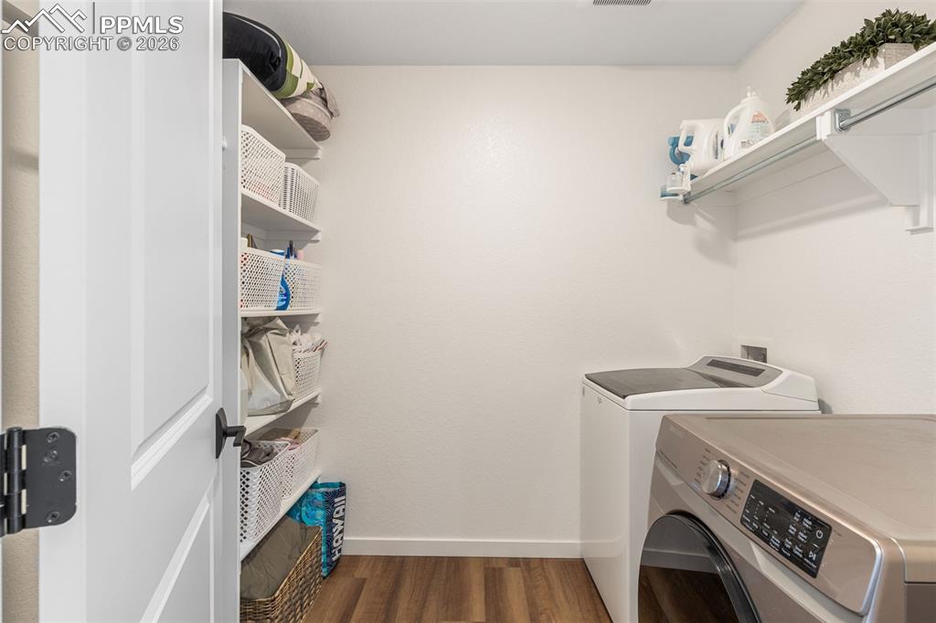 Image 25 of 38: Laundry