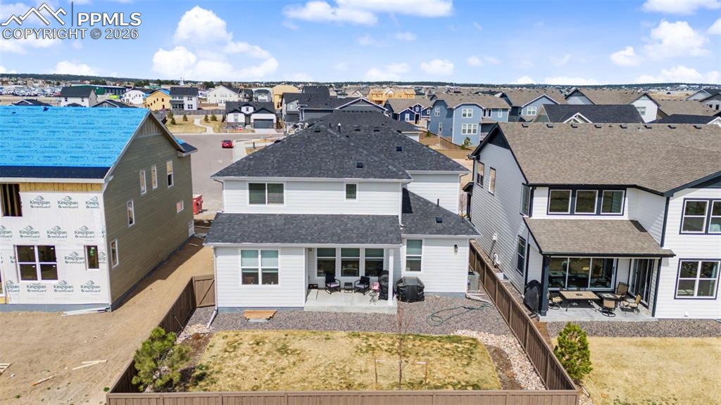 Image 35 of 38: Back of Structure